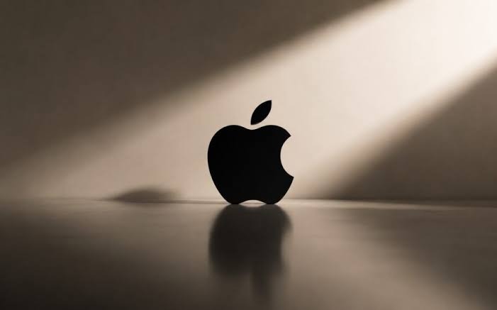 Apple signe un accord de 30 milliards de dollars pour des puces et dévoile un pari sur les délais