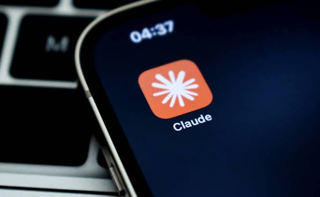 Claude Sonnet 5 réduit le coût par jeton et vise le développeur qui automatise