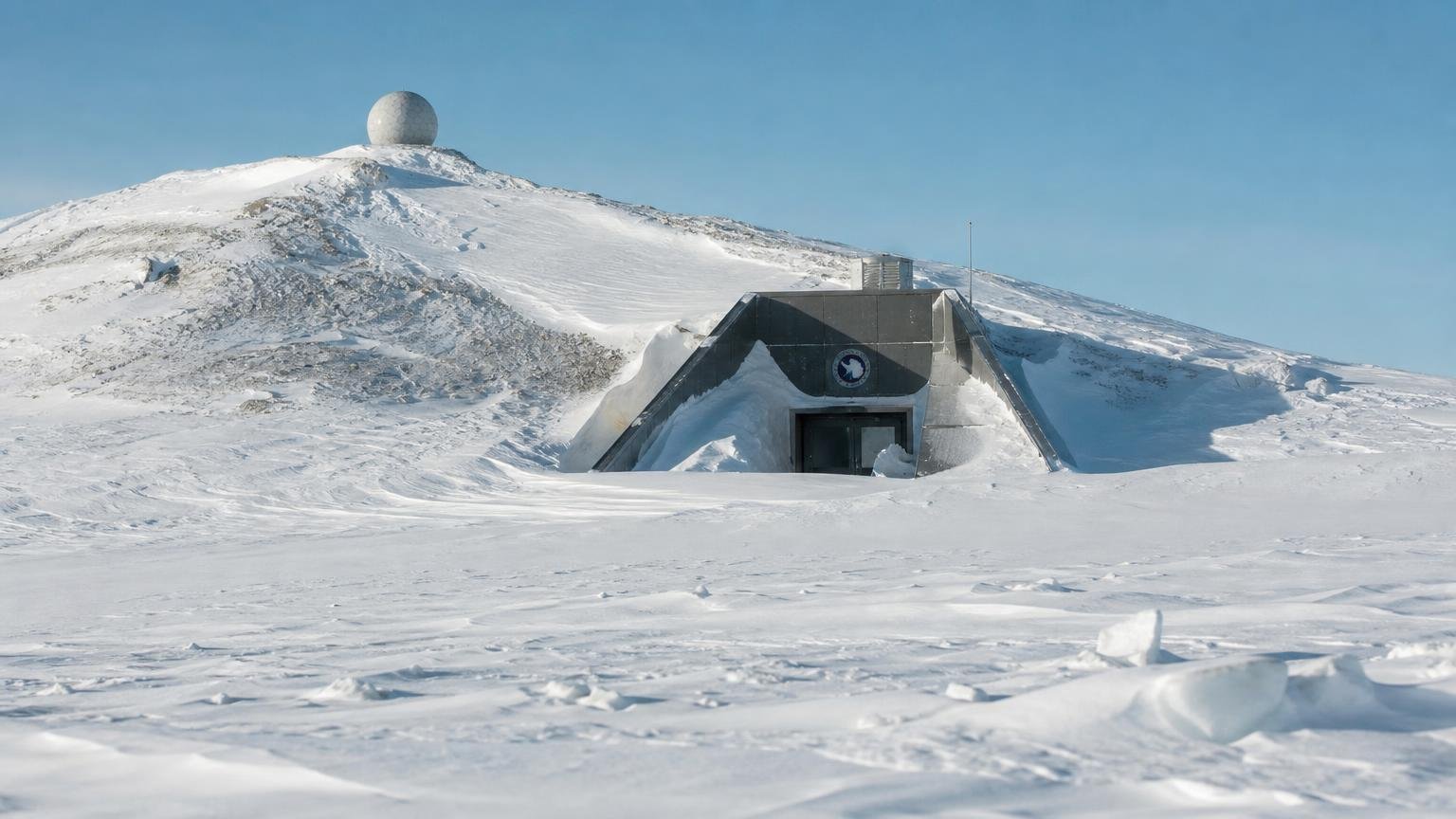 Une base entière a été construite sous la glace et son existence nʼa été révélée que récemment