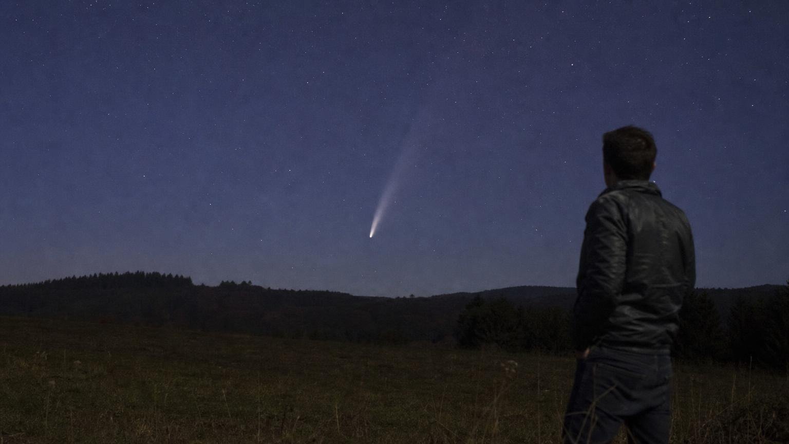 Dans la nuit du 21 au 22 octobre des morceaux de la comète de Halley vont tomber sur la France à 66 kilomètres par seconde
