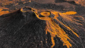 Le satellite NISAR de la NASA a observé la coulée de lave dans la péninsule du Kamtchatka pendant des mois