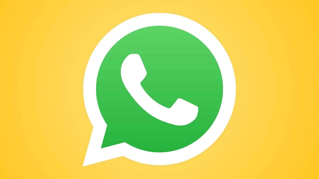 Le design Liquid Glass arrive sur le lecteur vidéo de WhatsApp