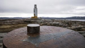 LʼURSS a commencé en 1970 à forer un trou de 23 centimètres de large dans la péninsule de Kola : cinquante ans plus tard personne nʼest jamais descendu plus bas que ses 12 262 mètres